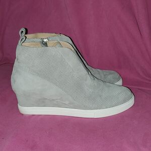 Linea Paolo Leather Wedge Sneakers 9M